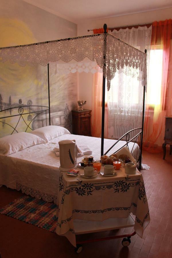 Terrazze Dell'Artista Bed and Breakfast Saletto Eksteriør billede